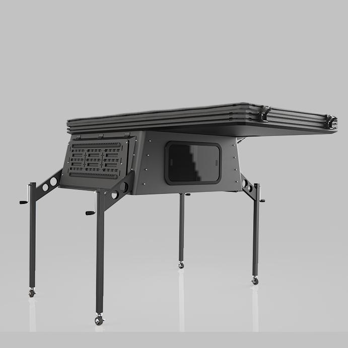 Detachable camper jack with integrated wheels