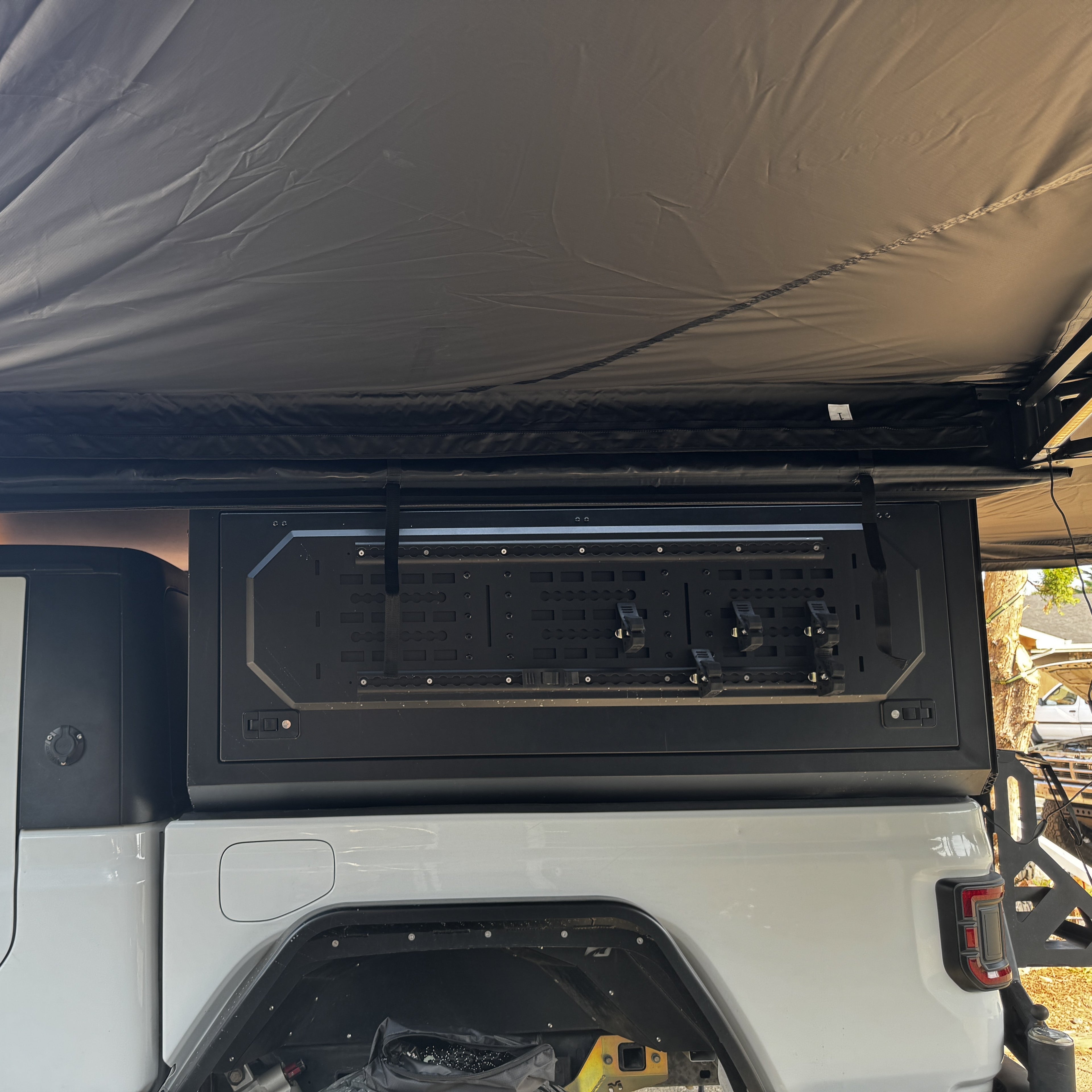 Horizon 270° Degree Awning (Driver Side)