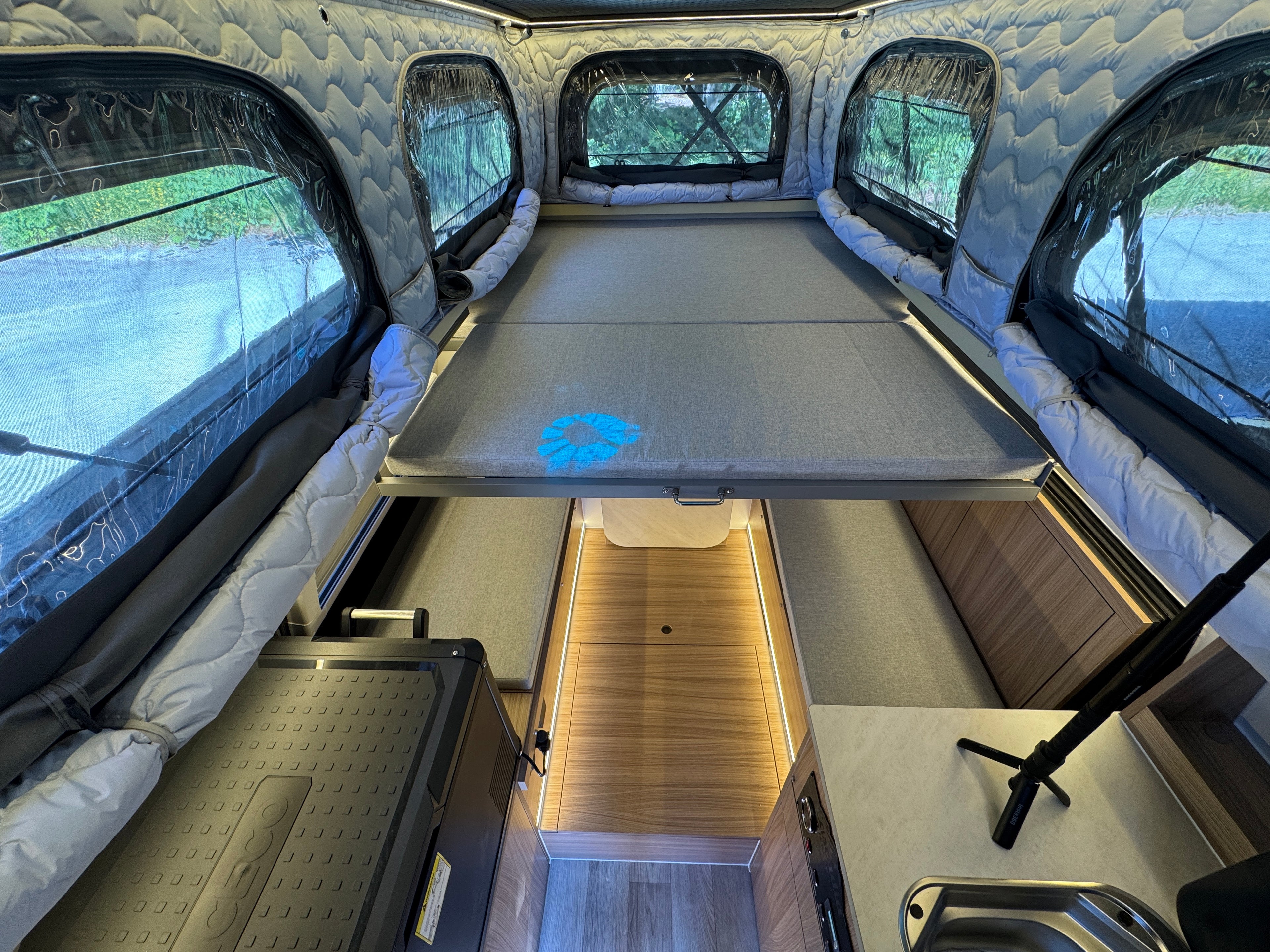 cascadia overland co apex interior main view